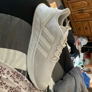 Adidas cloud foam comfort, white size 10 men